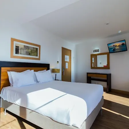 Quarteirasol Szálloda 4*