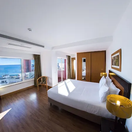 Hotel Quarteirasol 4*