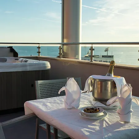 酒店 阔而特拉锁尔酒店