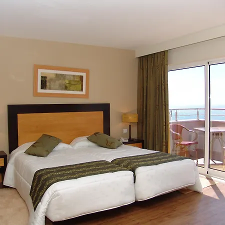 阔而特拉锁尔酒店